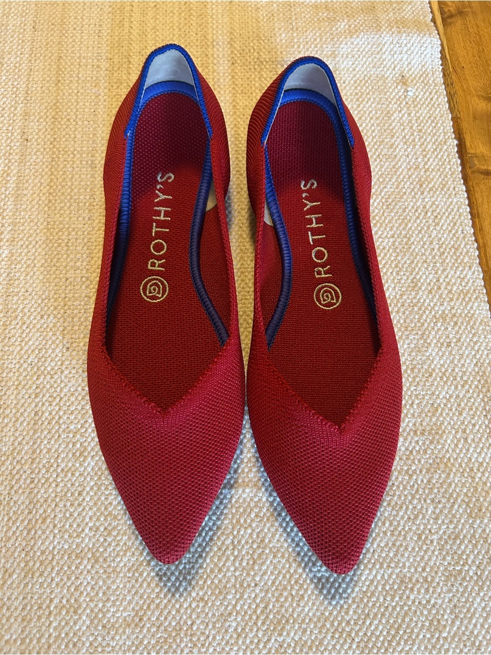 Rothy's The Point II Red Pointed Toe Knit Flats  Slip On Ballet Shoes 8